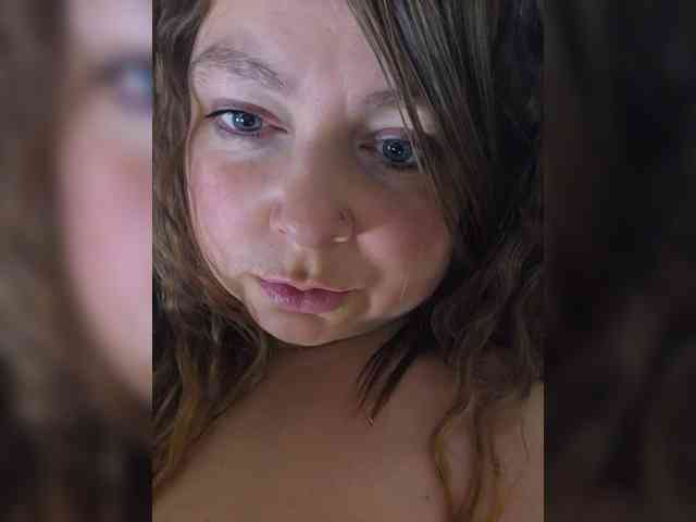 FLUFFY_BEAUTY webcam