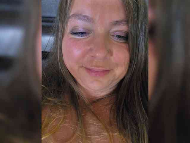 FLUFFY_BEAUTY webcam