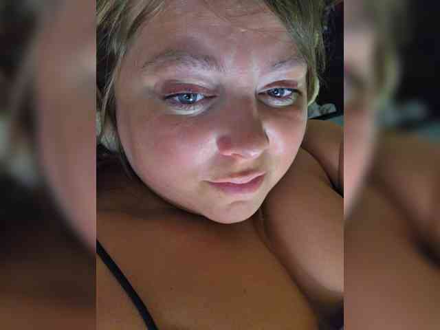 FLUFFY_BEAUTY webcam