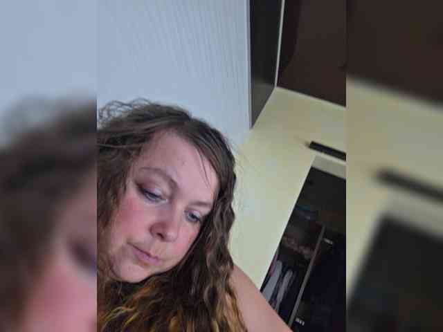 FLUFFY_BEAUTY webcam