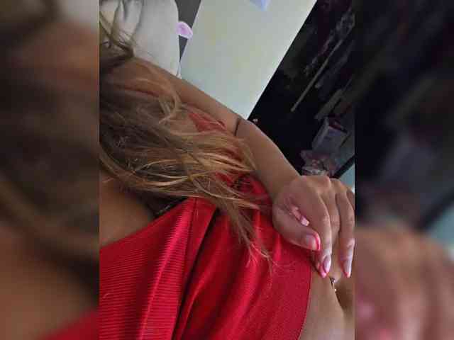 FLUFFY_BEAUTY webcam