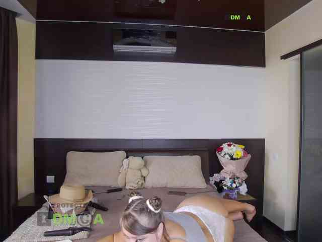 FLUFFY_BEAUTY webcam