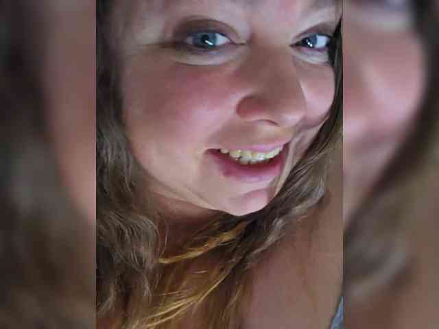 FLUFFY_BEAUTY webcam