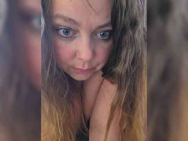 FLUFFY_BEAUTY webcam