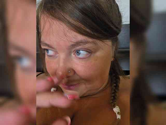 FLUFFY_BEAUTY webcam