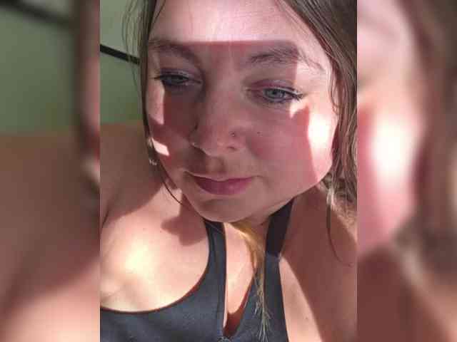 FLUFFY_BEAUTY webcam