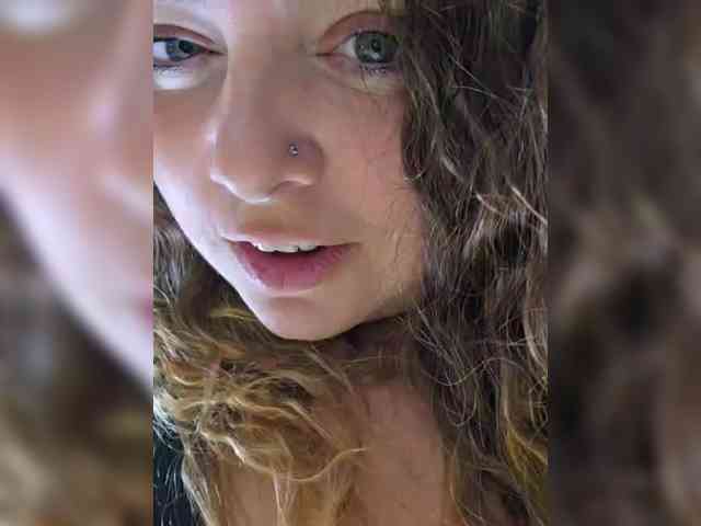 FLUFFY_BEAUTY webcam