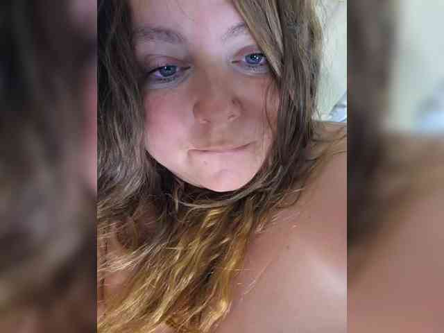 FLUFFY_BEAUTY webcam