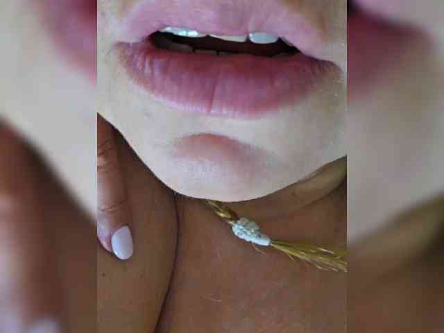 FLUFFY_BEAUTY webcam