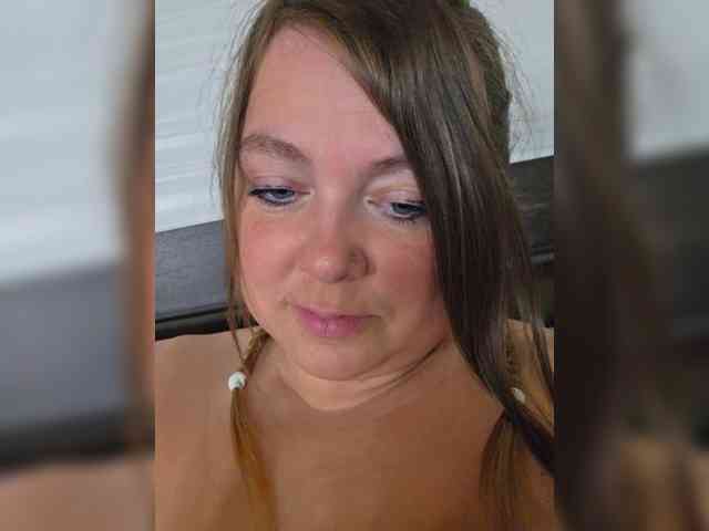 FLUFFY_BEAUTY webcam