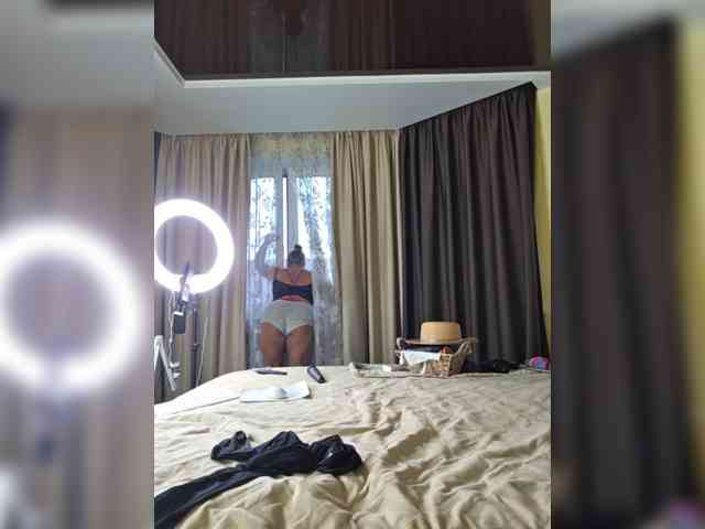 FLUFFY_BEAUTY webcam