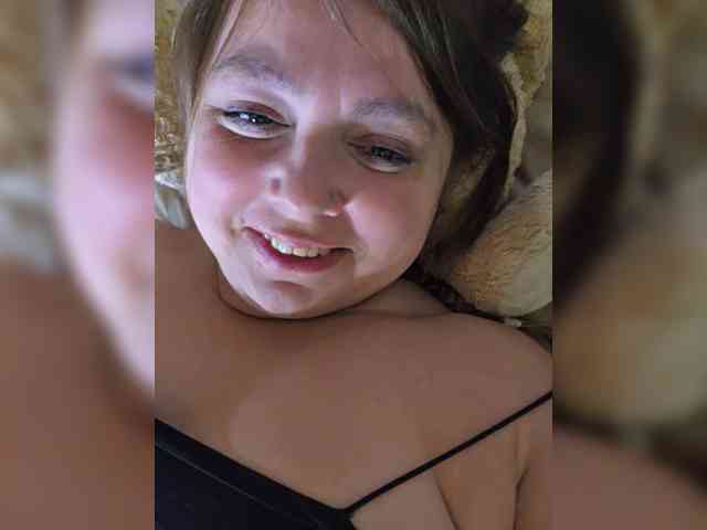 FLUFFY_BEAUTY webcam
