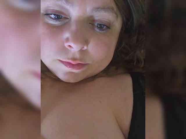 FLUFFY_BEAUTY webcam