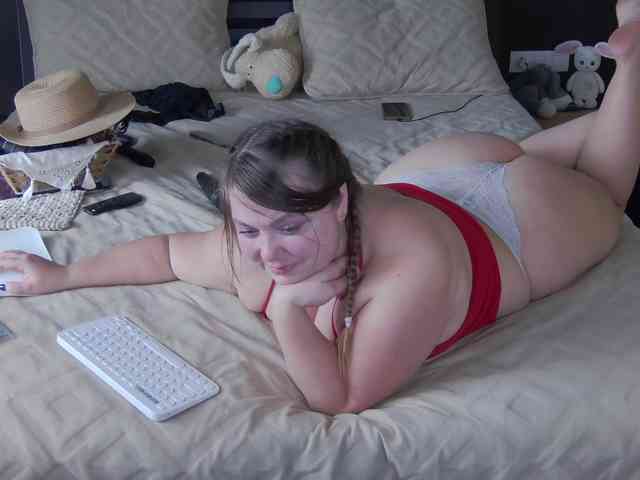 FLUFFY_BEAUTY webcam