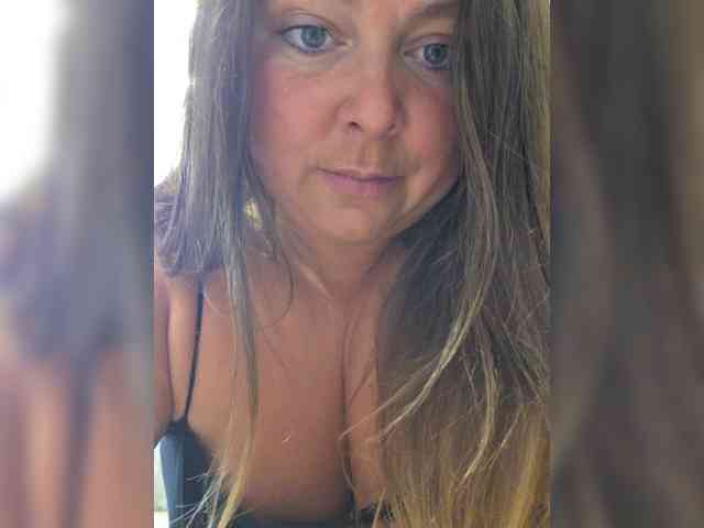FLUFFY_BEAUTY webcam