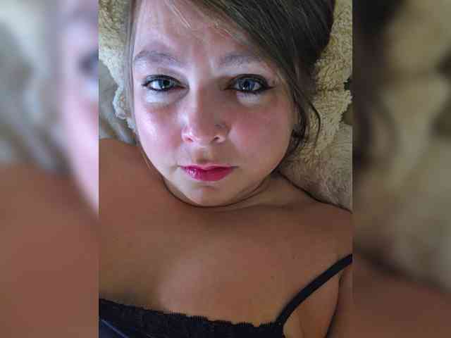 FLUFFY_BEAUTY webcam
