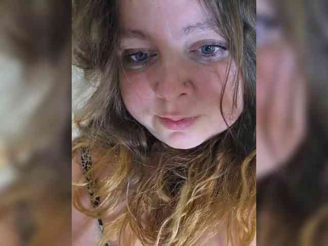 FLUFFY_BEAUTY webcam