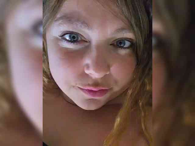 FLUFFY_BEAUTY webcam