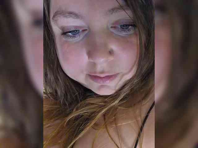 FLUFFY_BEAUTY webcam