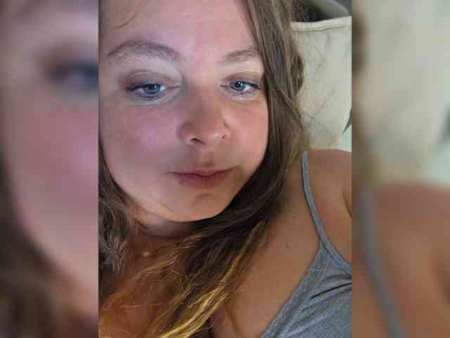 FLUFFY_BEAUTY webcam