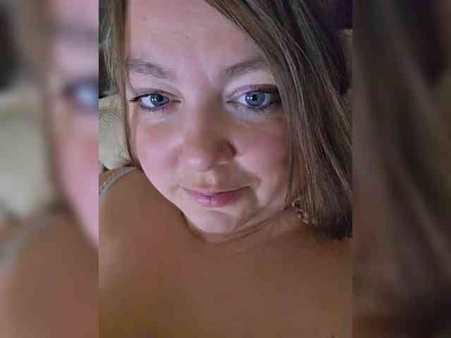 FLUFFY_BEAUTY webcam