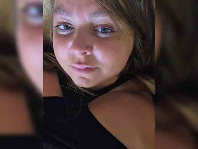 FLUFFY_BEAUTY webcam