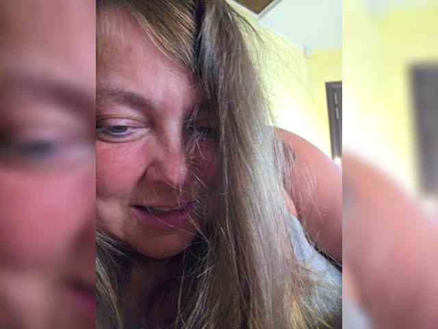 FLUFFY_BEAUTY webcam