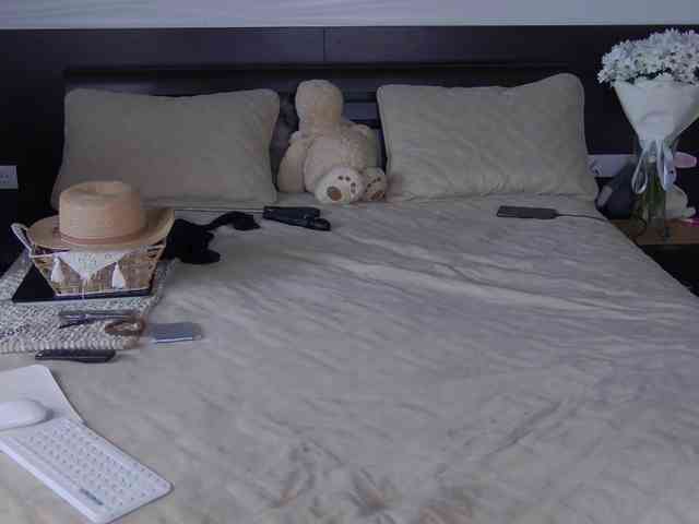 FLUFFY_BEAUTY webcam