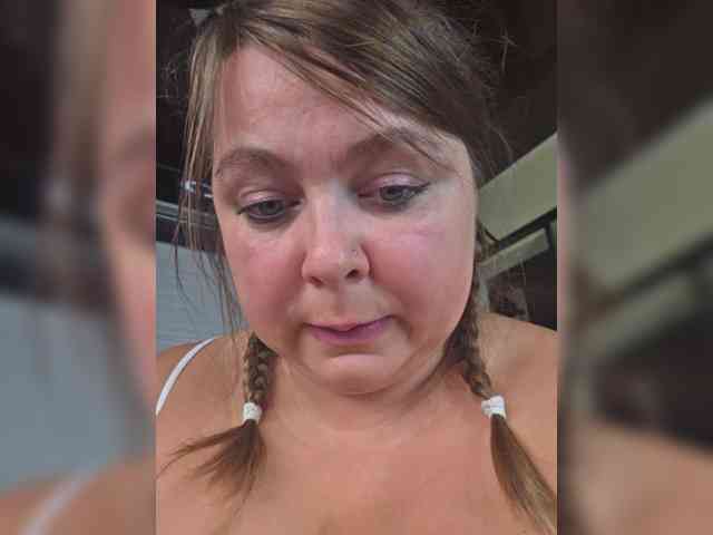 FLUFFY_BEAUTY webcam