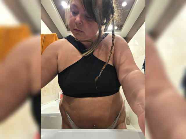 FLUFFY_BEAUTY webcam