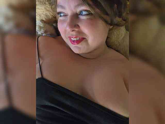 FLUFFY_BEAUTY webcam