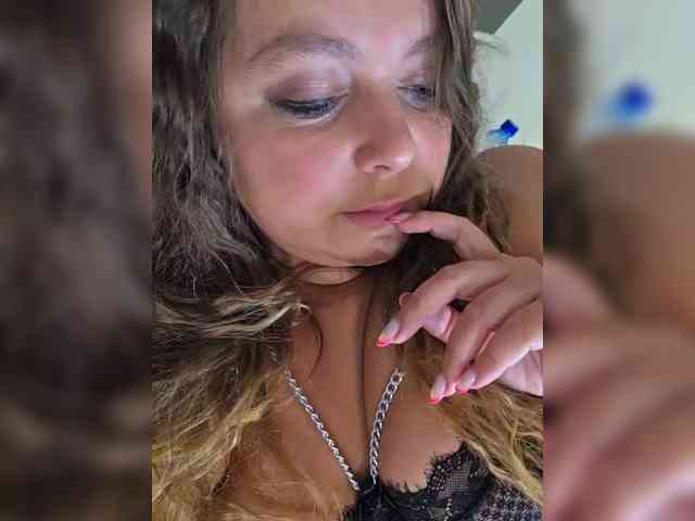 FLUFFY_BEAUTY webcam