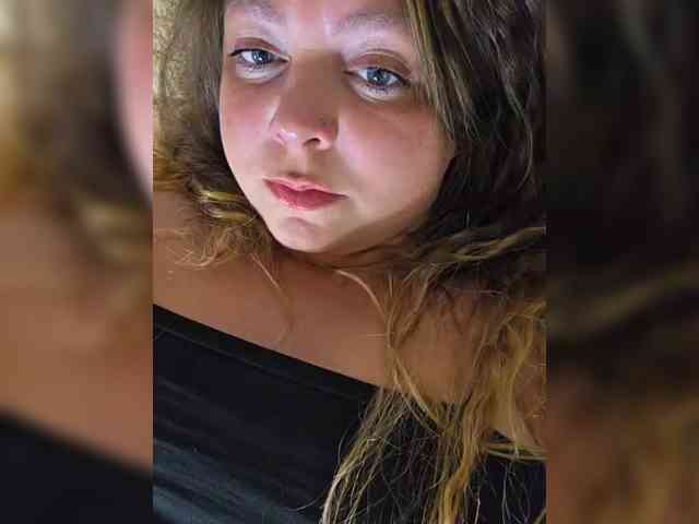 FLUFFY_BEAUTY webcam