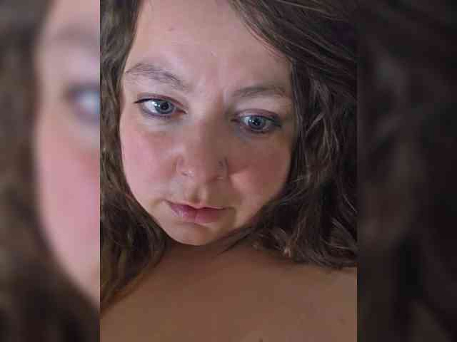 FLUFFY_BEAUTY webcam