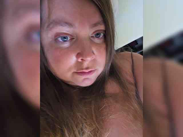 FLUFFY_BEAUTY webcam