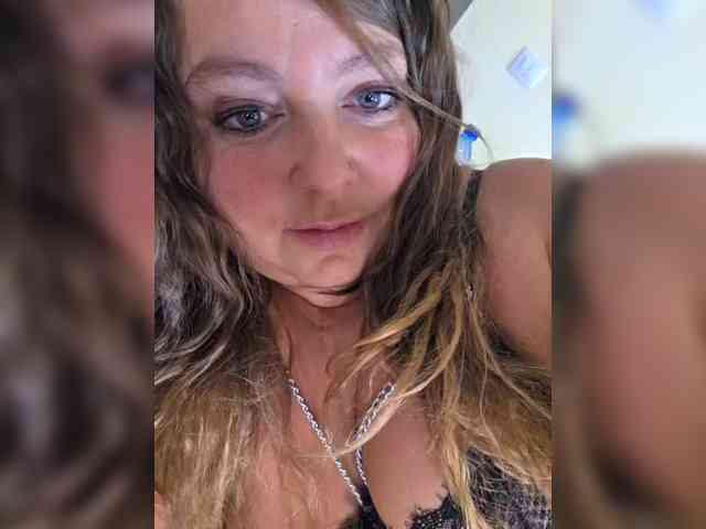 FLUFFY_BEAUTY webcam