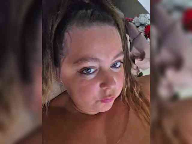 FLUFFY_BEAUTY webcam