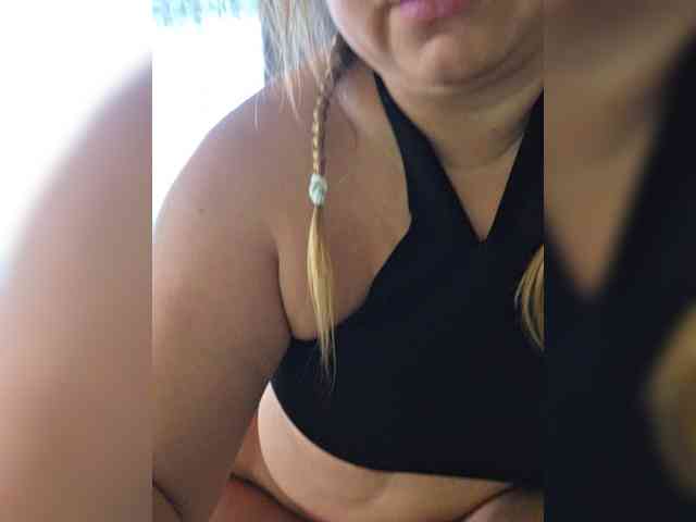FLUFFY_BEAUTY webcam