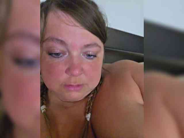 FLUFFY_BEAUTY webcam