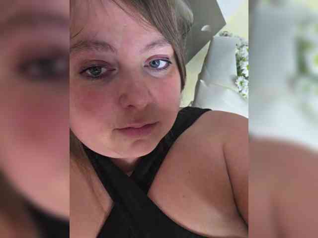 FLUFFY_BEAUTY webcam