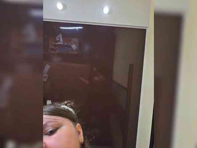 FLUFFY_BEAUTY webcam