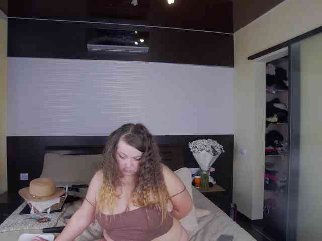 FLUFFY_BEAUTY webcam