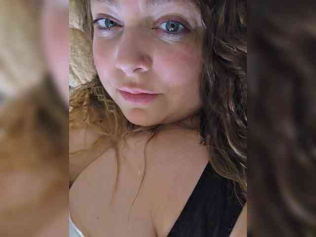 FLUFFY_BEAUTY webcam