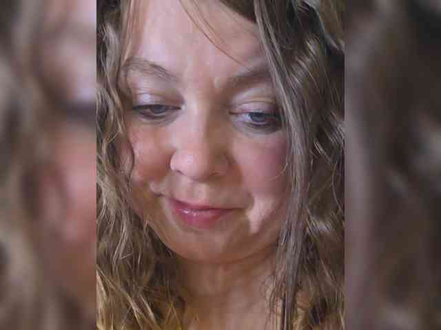 FLUFFY_BEAUTY webcam