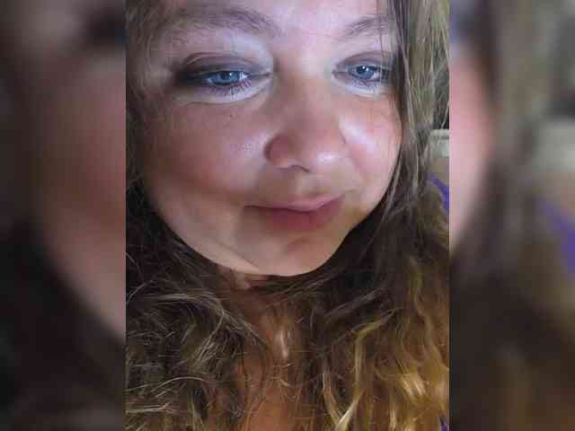FLUFFY_BEAUTY webcam