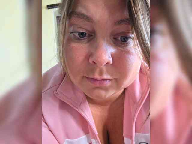 FLUFFY_BEAUTY webcam