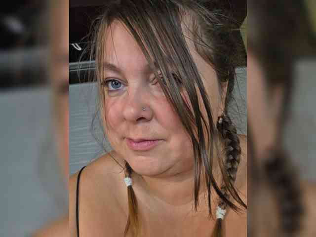 FLUFFY_BEAUTY webcam