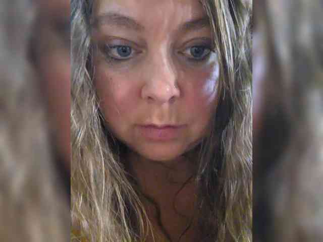 FLUFFY_BEAUTY webcam