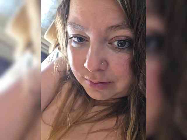 FLUFFY_BEAUTY webcam