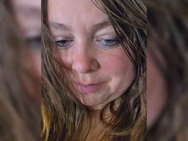 FLUFFY_BEAUTY webcam